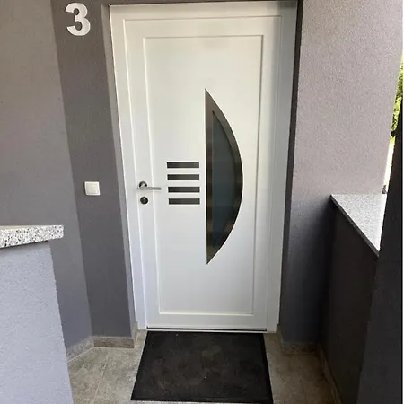 Jedro Apartment *